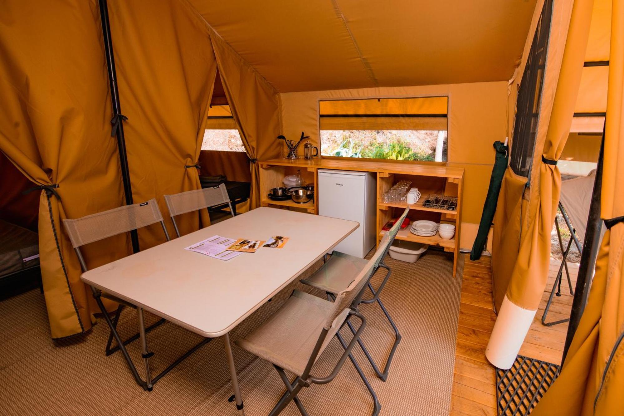 Camping Onlycamp Pierre & Sources Volvic Exterior photo