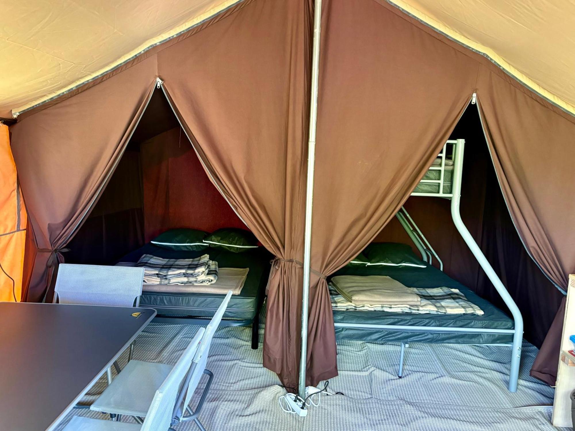 Camping Onlycamp Pierre & Sources Volvic Exterior photo